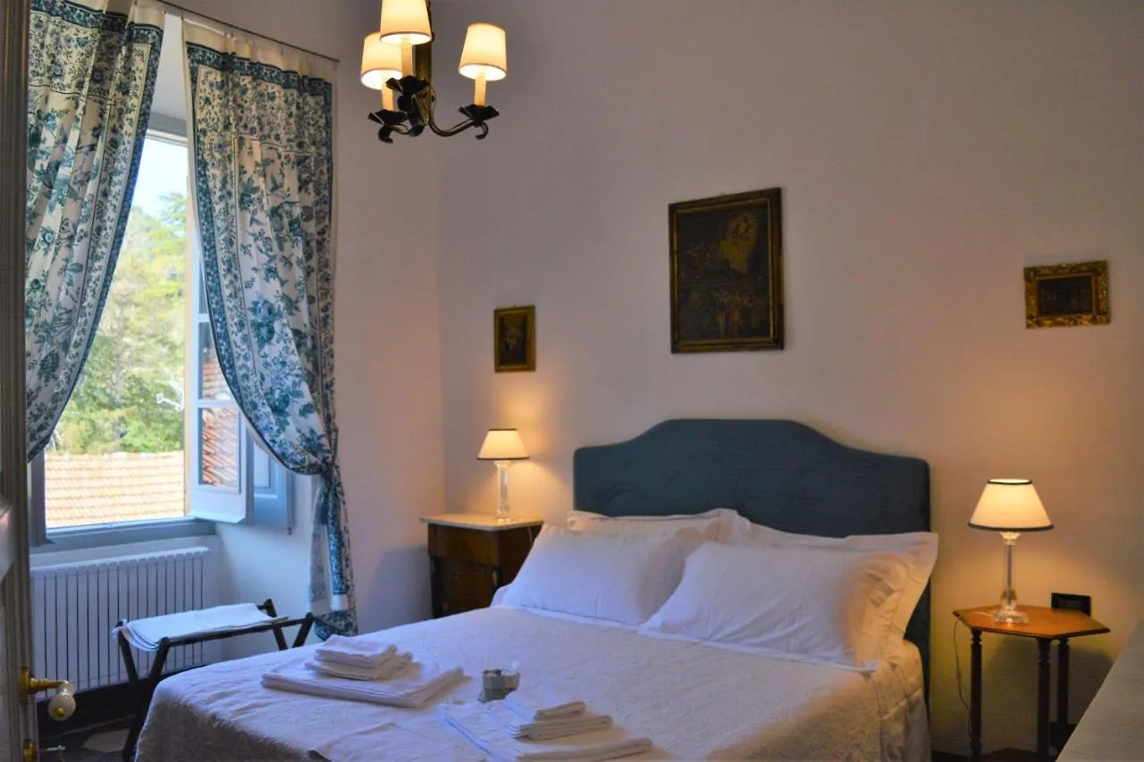 Couette-café Bed&Breakfast Scià Dina Toirano