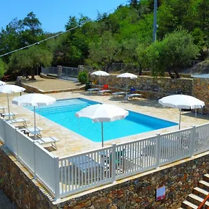 Séjour à la ferme Monte Acuto - Natura, Mare & Relax In Piscina, Toirano
